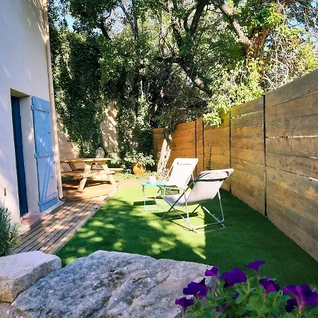 Gite La Quille - Maison De Hameau En Provence Pour 4 Personnes Avec Jardin Privatif Le Puy-Sainte-Reparade Exterior photo