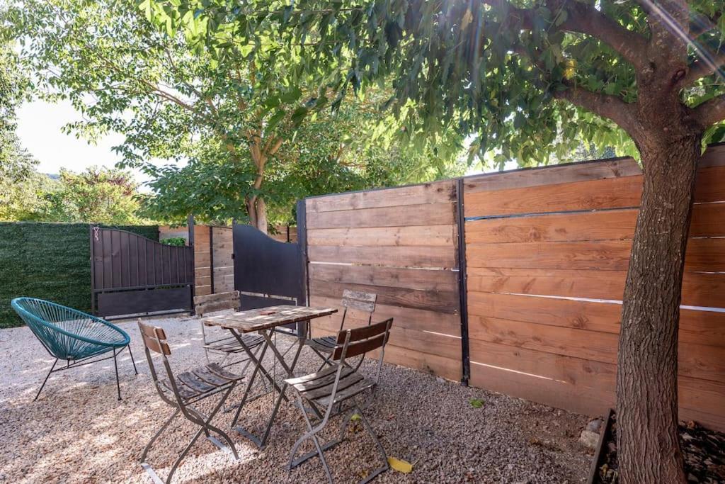 La Quille - Maison De Hameau En Provence Pour 4 Personnes Avec Jardin Privatif Holiday home